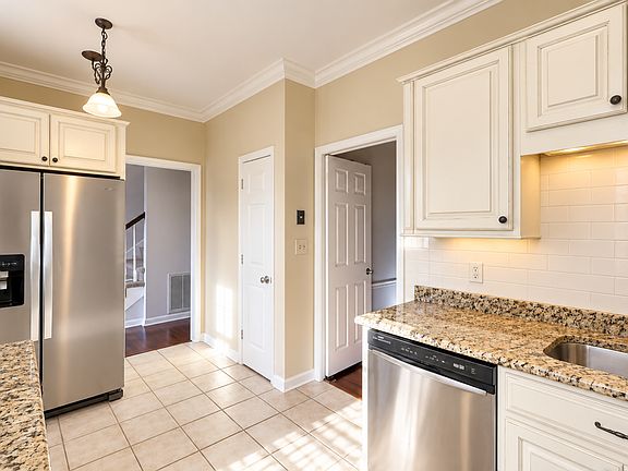 5th image of 311 E 2nd Ave APT 8