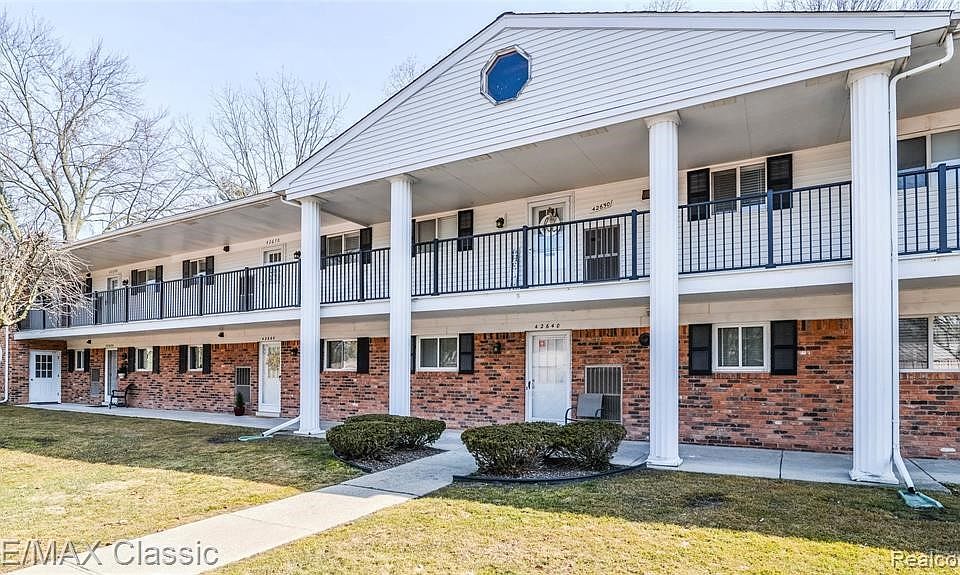 1st image of 42670 Plymouth Hollow Dr #15
