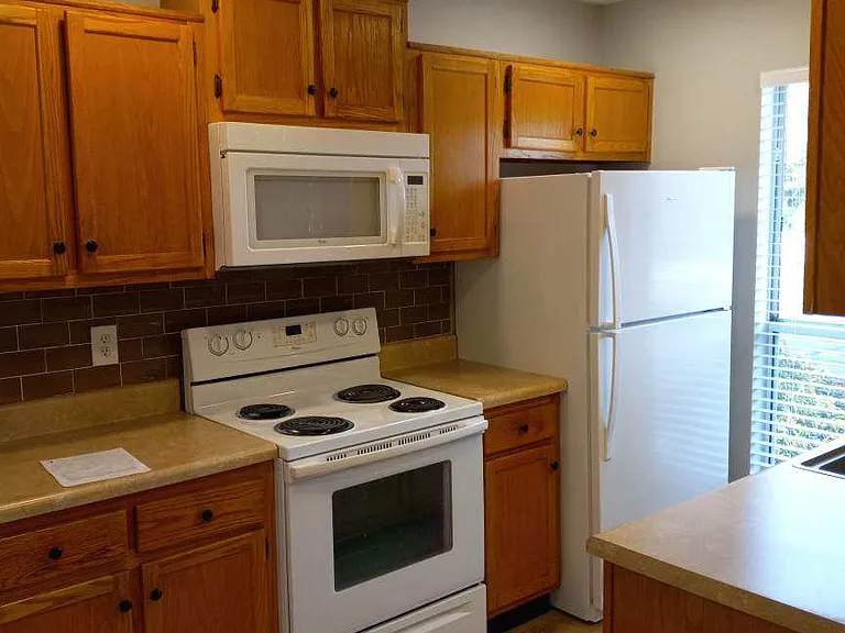 10335 Walden St #B3 — Photo 9
