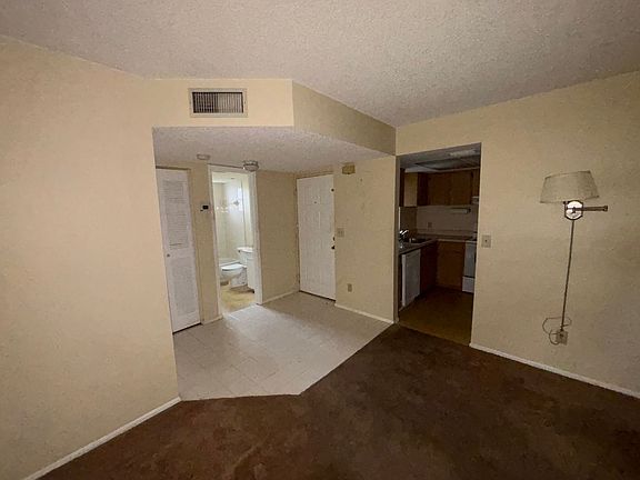 3rd image of 572 Fairways Ln APT N104