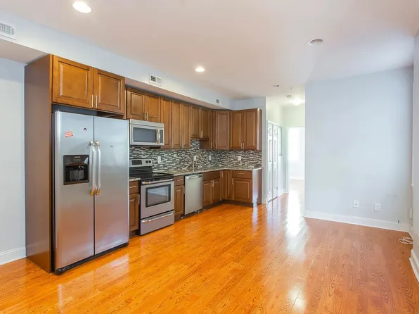 2534 Amber St, Philadelphia, PA
