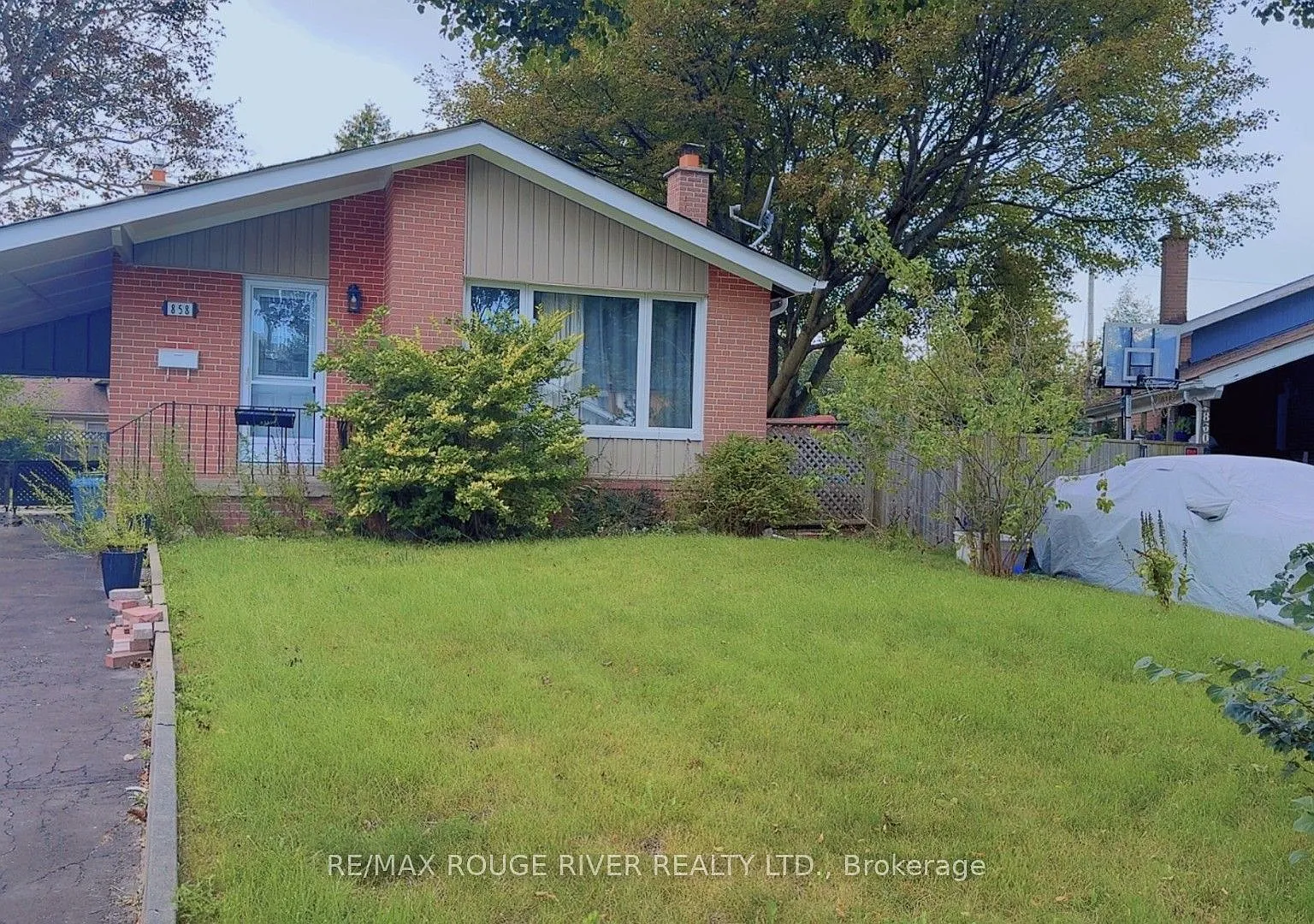 2 bed, $1,800 — Photo 1