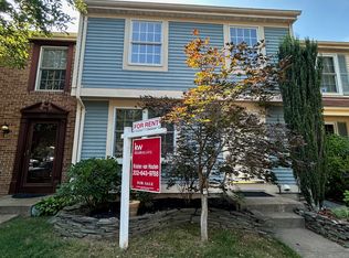 1614 Barnstead Dr, Reston, VA 20194