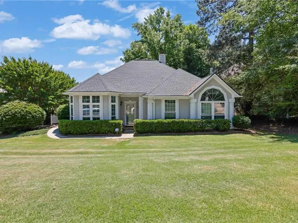 200 Blue Spruce Cir, Johns Creek, GA 30005