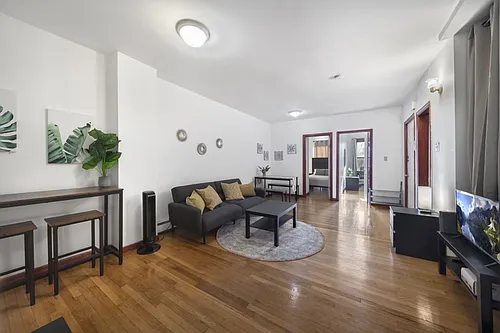 871 Harrison Ave #4 Photo 1