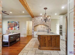 13567 Quail Grove Ave, Baton Rouge, LA 70809