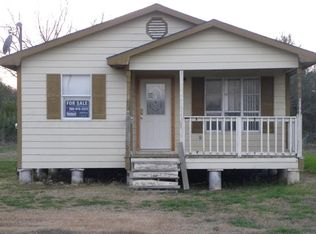 10701 Hollowell Rd, Atascosa, TX 78002