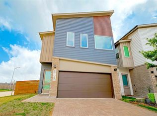 5703 Pampero Ln, Houston, TX 77092