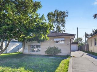 547 Darlington Rd, Bedford, OH 44146