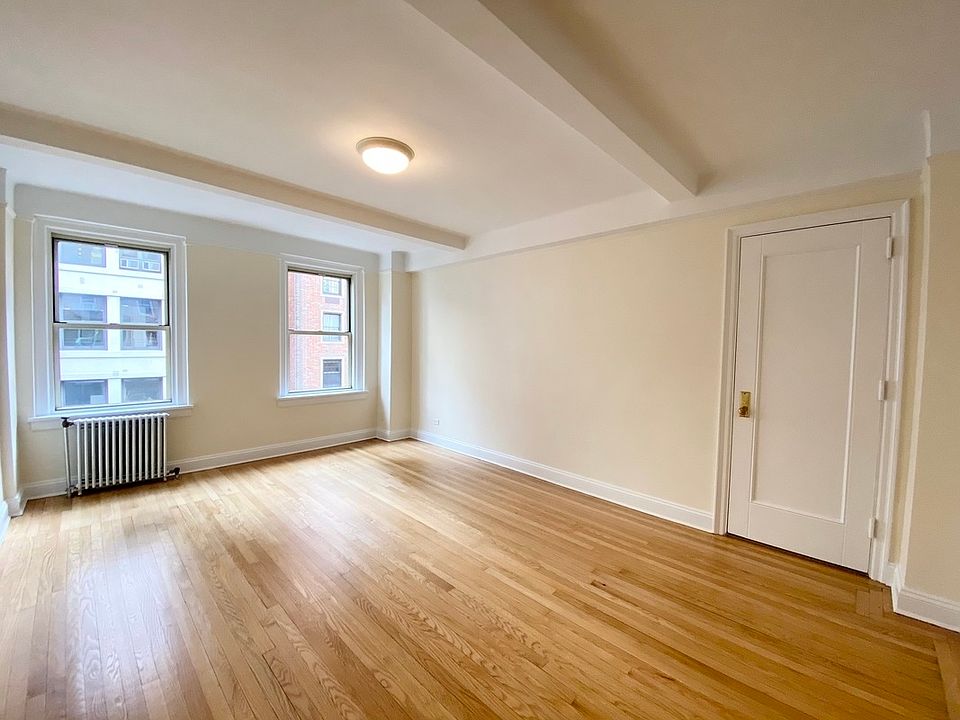 1st image of 25 E 10th St APT 7A