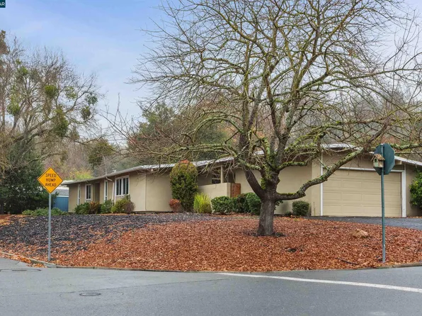 590 Michael Ln, Lafayette, CA 94549