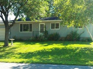 307 S Clark St, Mondamin, IA 51557