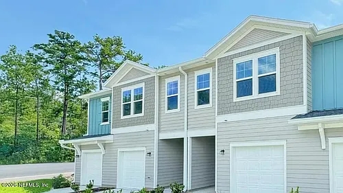 150 Hubbard Bnd Photo 1
