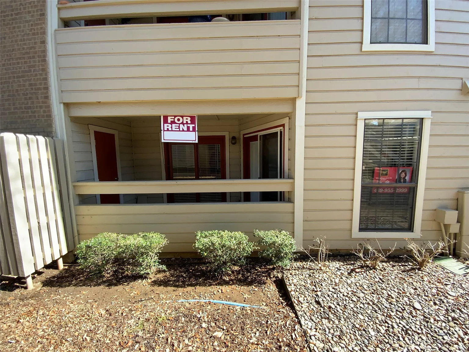 1 bed, 792 sqft, $1,350 — Photo 1