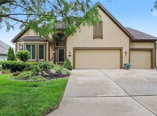 20306 W 99th Ter, Lenexa, KS 66220