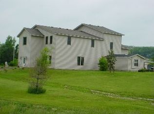224 Tommy Toms Rd, Horse Cave, KY 42749