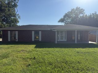 1028 Madeline Blvd E, Breaux Bridge, LA 70517