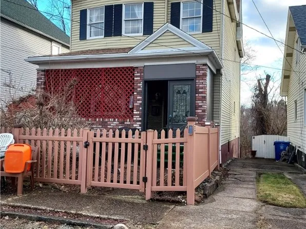 2016 Bridge Ave, McKeesport, PA 15132