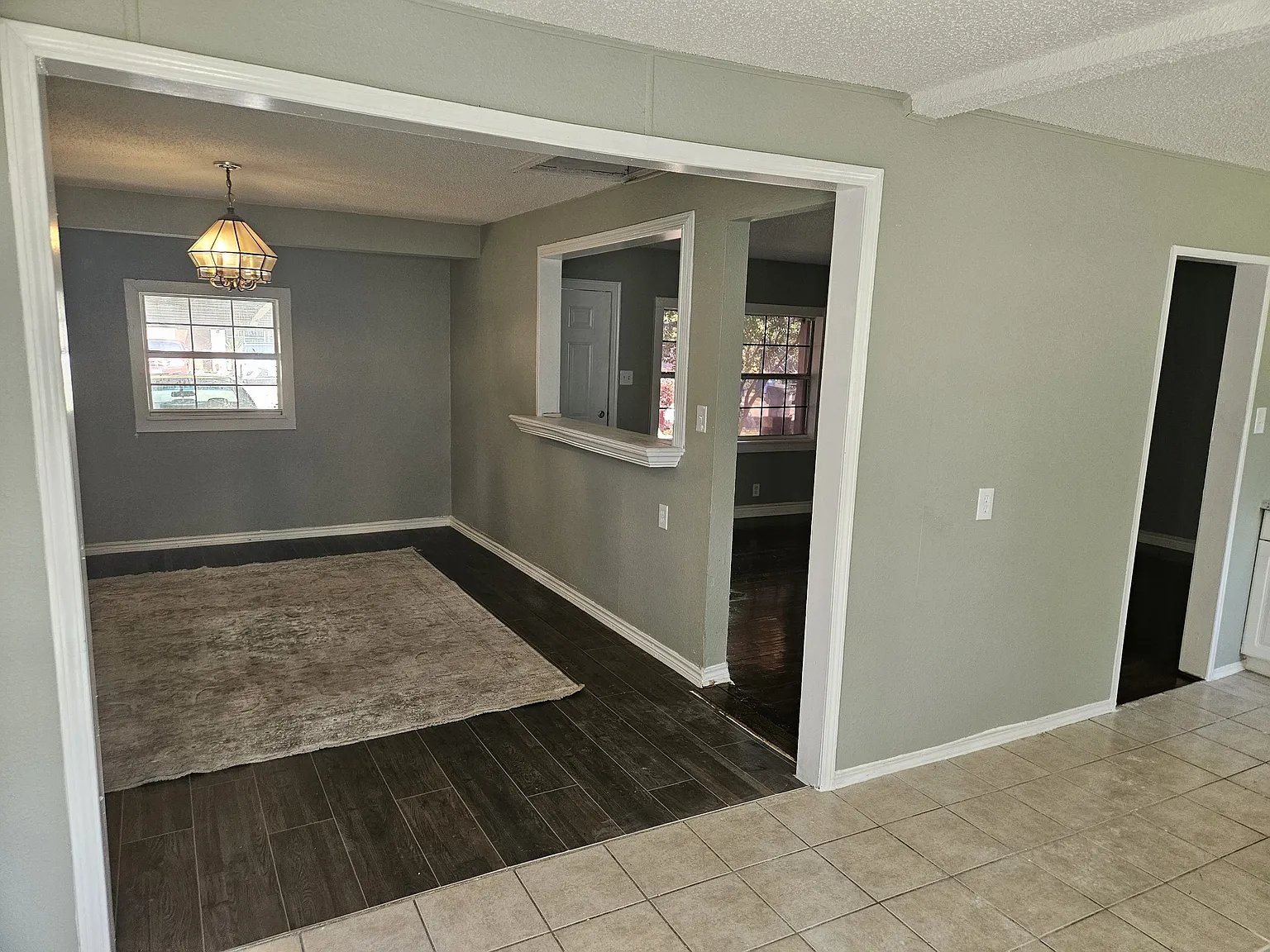 2526 Blaydon Dr — Photo 2