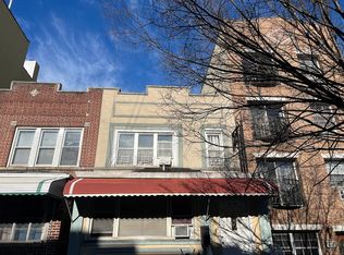 2554 33rd St, Astoria, NY 11102