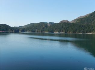 261 N Deer Ln W, Hoodsport, WA 98548