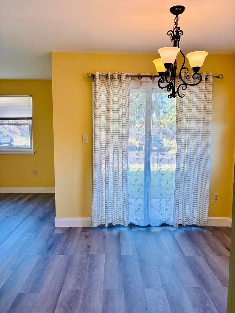 1 bed, 1000 sqft, $1,700 — Photo 4