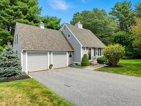 83 Wheelwright Farm #83, Cohasset, MA 02025