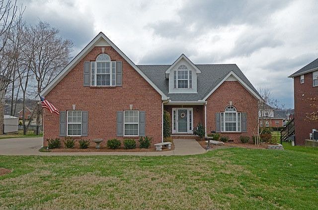 1st image of 8004 Vineyard Ln