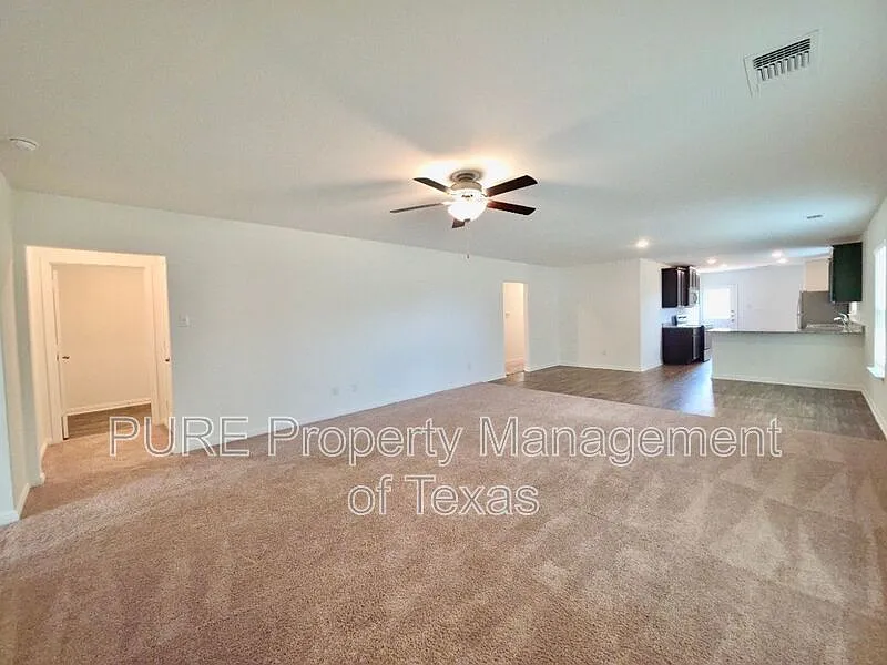 4 bed, 2.0 bath, 1794 sqft, $1,650 — Photo 3