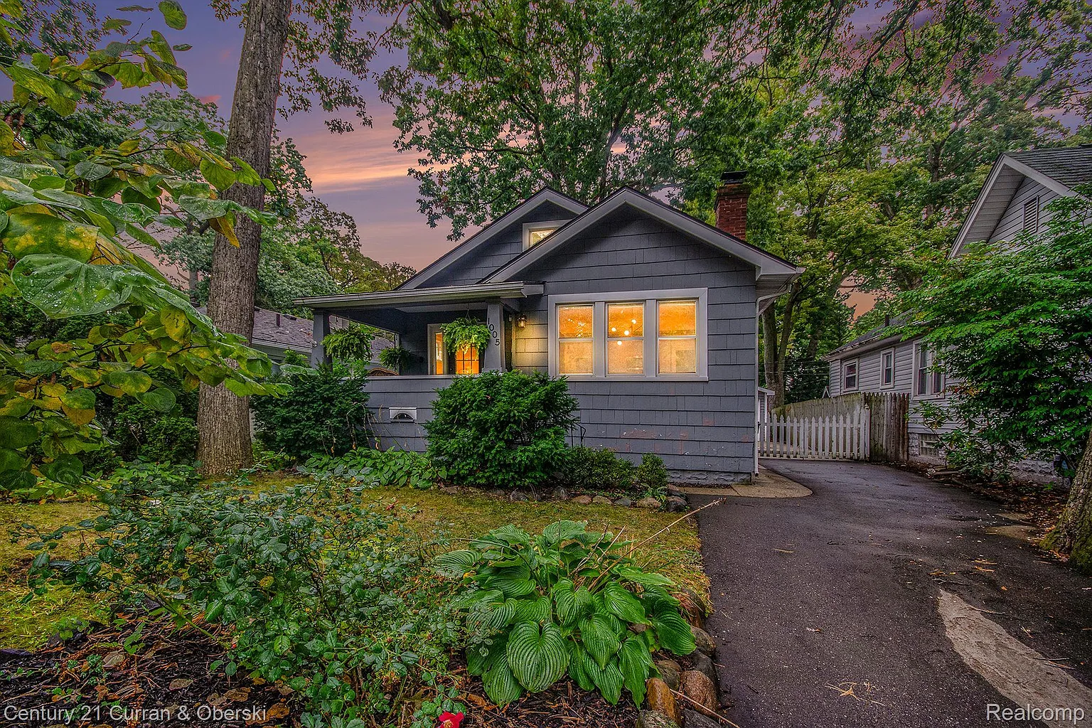 1005 Catalpa Dr photo 1