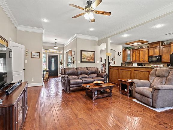 4th image of 220 Fish Creek Lane