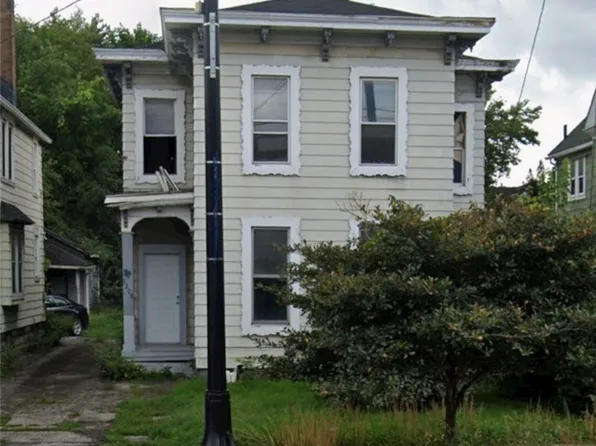5208 Fleet Ave, Cleveland, OH 44105