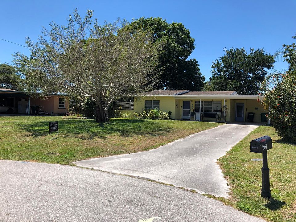 1st image of 212 Oak Ln