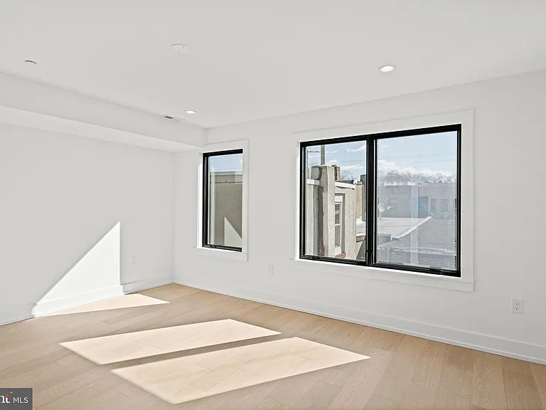 706 Latona St #I — Photo 17