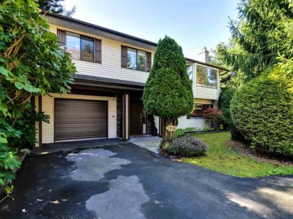 15838 20th Ave, Surrey, BC V4A 2B2