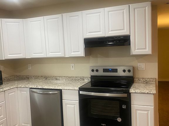 5th image of 4507 225th St E