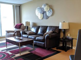 75 Ellen St #905, Barrie, ON L4N7R6