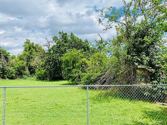 2nd image of 4114 S Shields Blvd #24-25