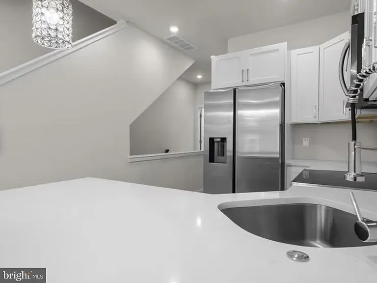 638 N Shedwick St #2 — Photo 9