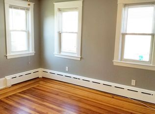 237 State St APT 1, Bristol, RI 02809