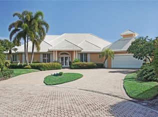 692 Ardmore Ln, Naples, FL 34108