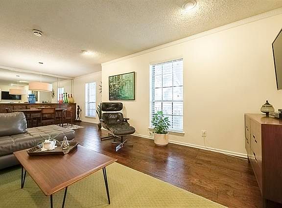 5th image of 6620 Sabrosa Ct W