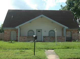 10543 Huntington Way Dr, Houston, TX 77099