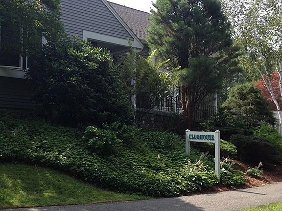 3rd image of 1103 Foxwood Cir #1102