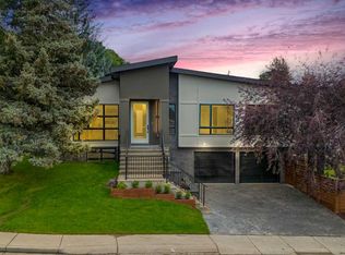 4912 W Carney Rd NW, Calgary, AB T2L 1E8