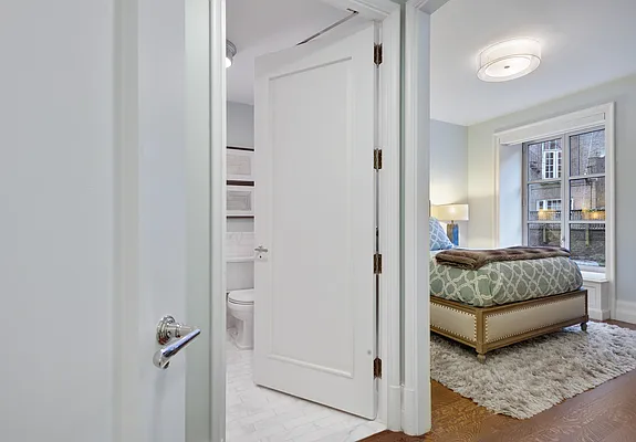 Rented by R New York | media 18