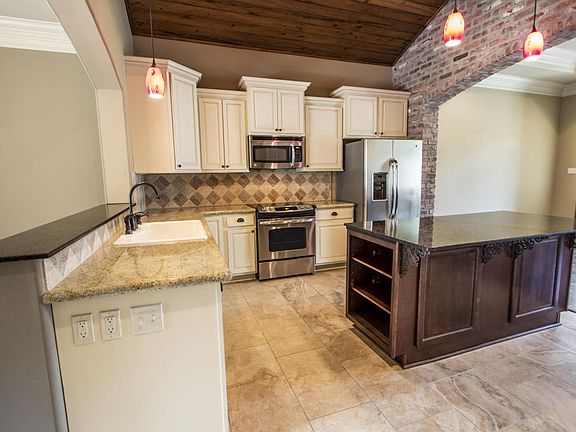 5th image of 124 Heathwood Dr
