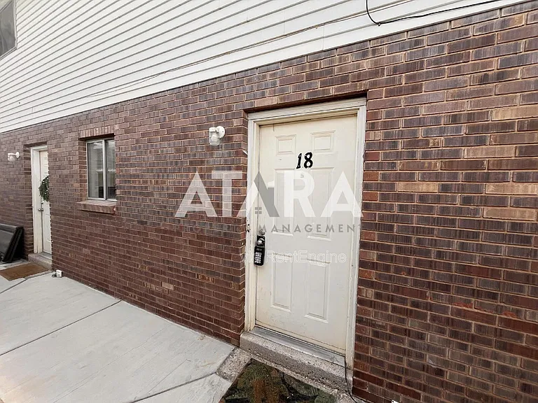 4247 South Hwy #89-18 — Photo 30