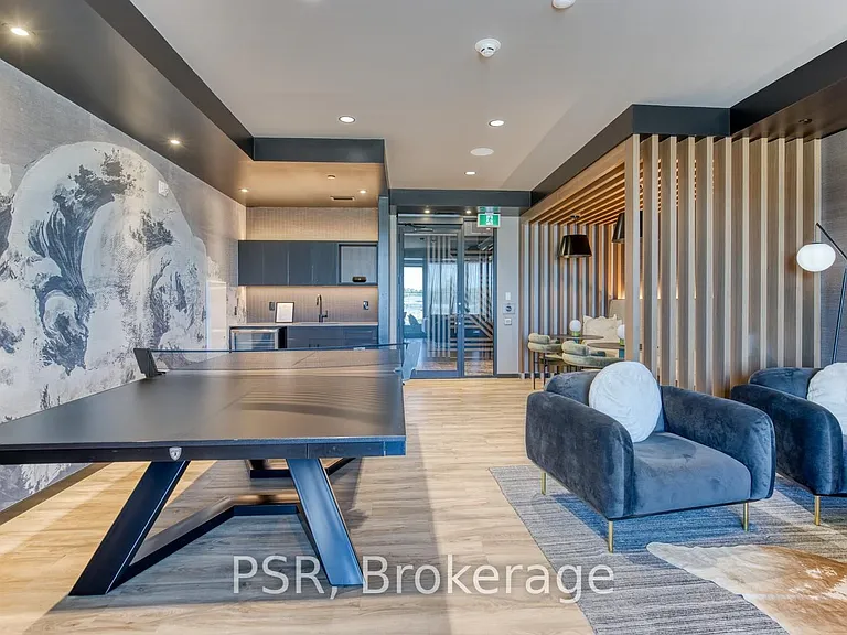 150 Hollywood Ct #617 — Photo 36