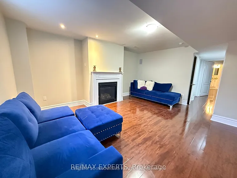 4 Aquilina Ct E #BASEMENT — Photo 2